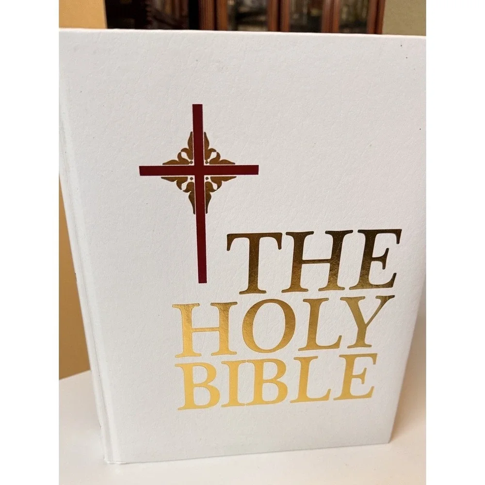 New American Bible Catholic‎ Family Edition White Hardcover Vintage NAB
